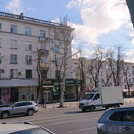 Ferienwohnung Stefan Cel Mare 64 Kischinau Exterior foto